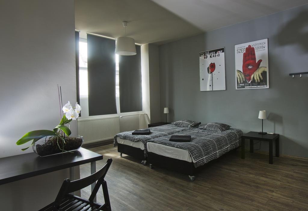 Corner Hostel فروتسواف الغرفة الصورة